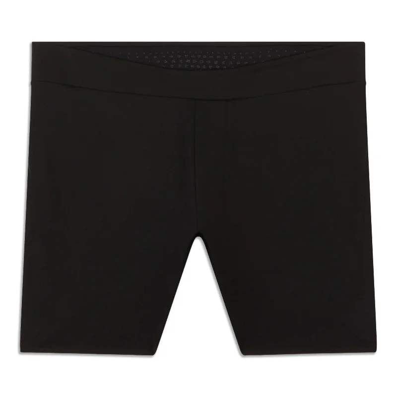 Everlux Yoga Short - Resale